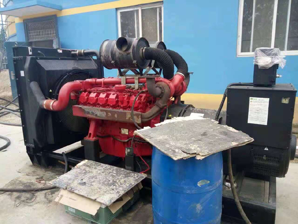 乌马河关于柴油发电机组水箱污垢的产生与清理