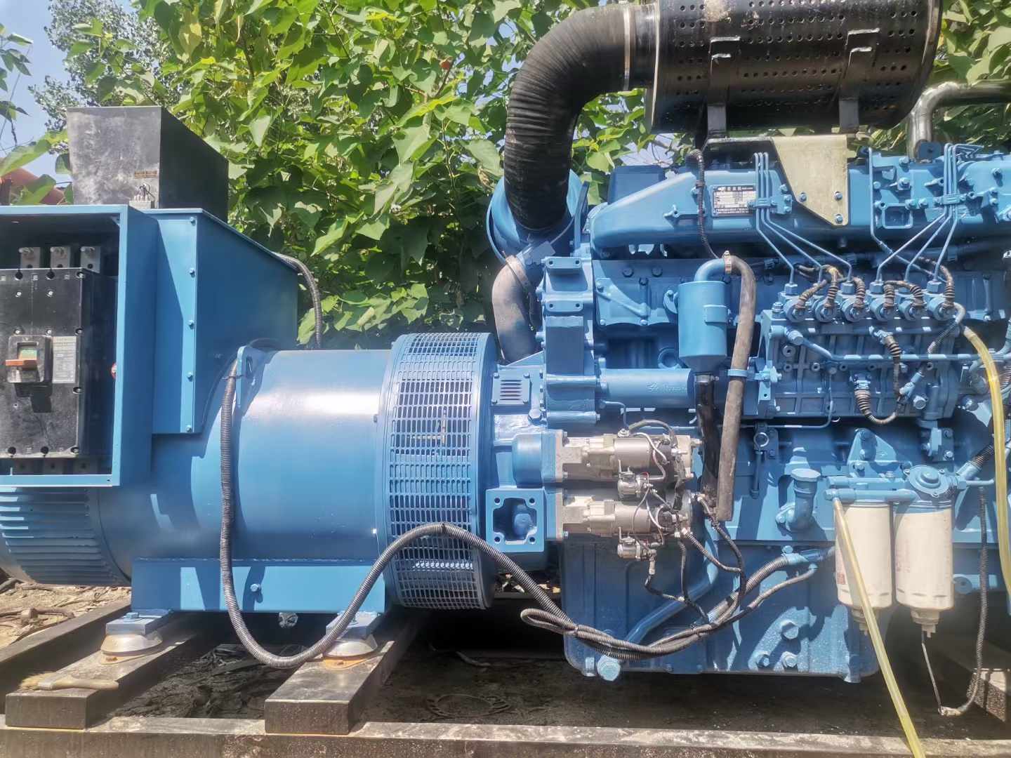 乌马河详细说明降低 800kW 柴油发电机输出电流波动的方法